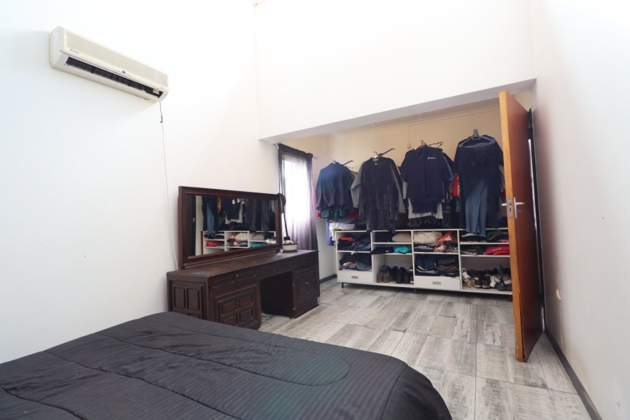 5 Bedroom Property for Sale in Kabega Park Eastern Cape